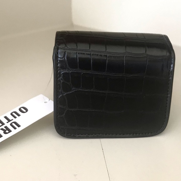 🆕🔥URBAN OUTFITTERS GORGEOUS(HANNAH) STYLISH&CHIC EMBROIDERED TEXTURE CROSDBODY - Picture 10 of 13